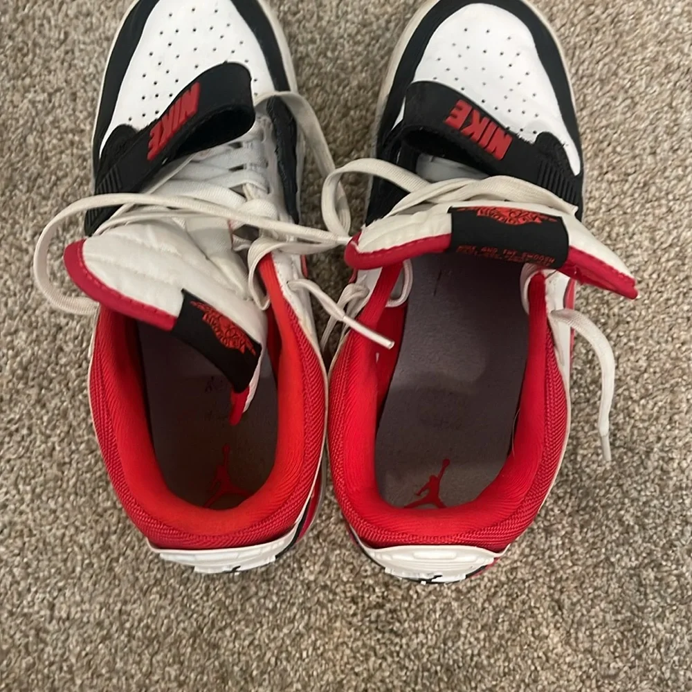 Jordan lows - Picture 5 of 6